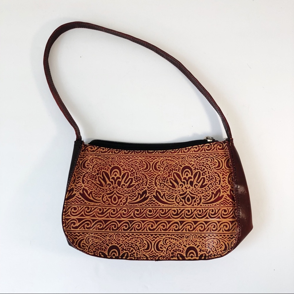 vtg 90s handcarved leather shoulder purse  india